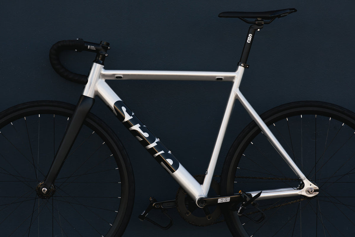 6061 Black Label v3 - Raw / Black