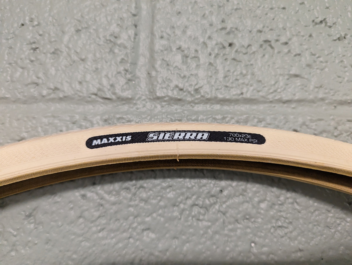 #NewOpenBoxItem - Maxxis Sierra - 700x23c Tire - Cream Color